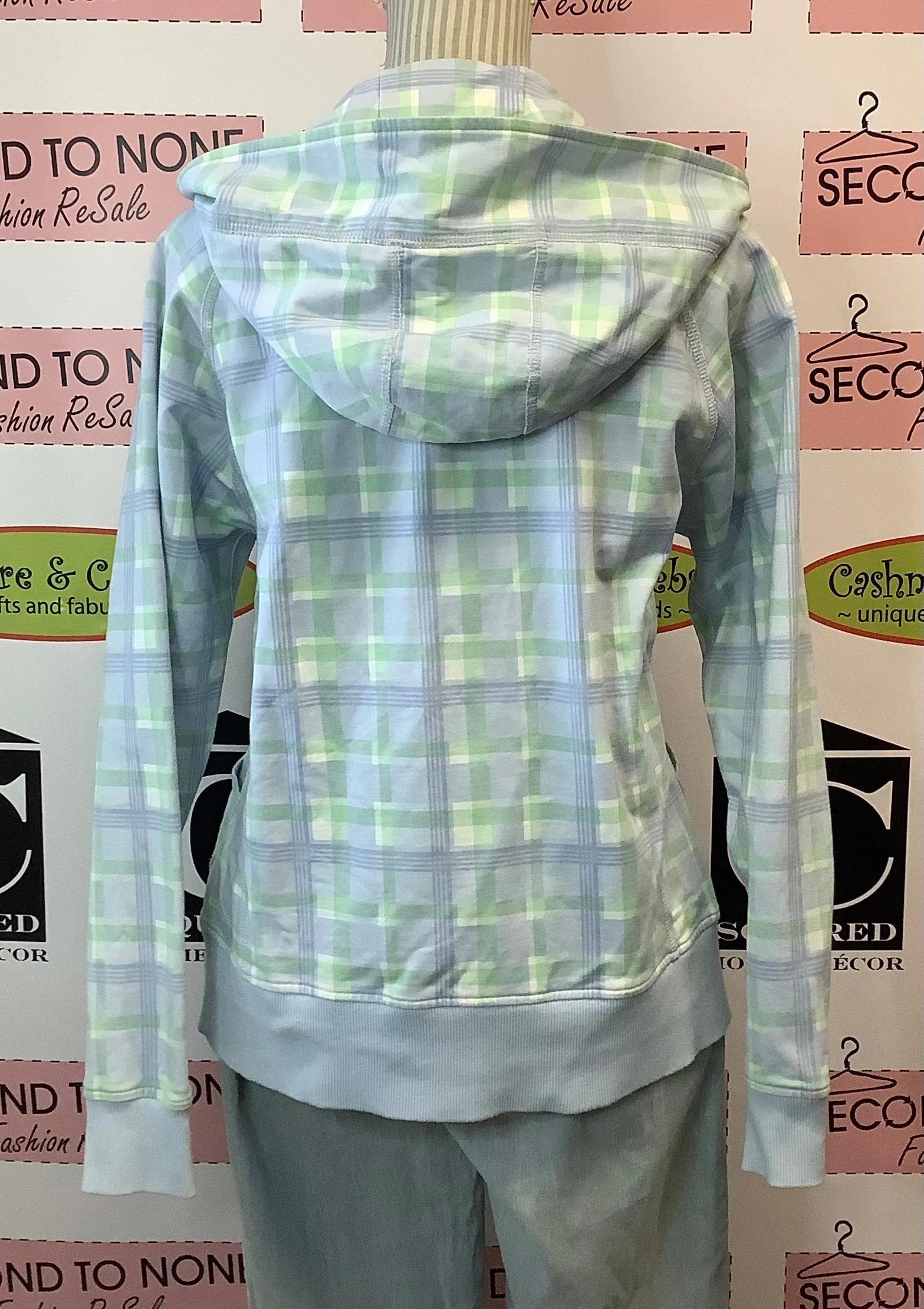 Pastel Plaid Hoodie (Size M)