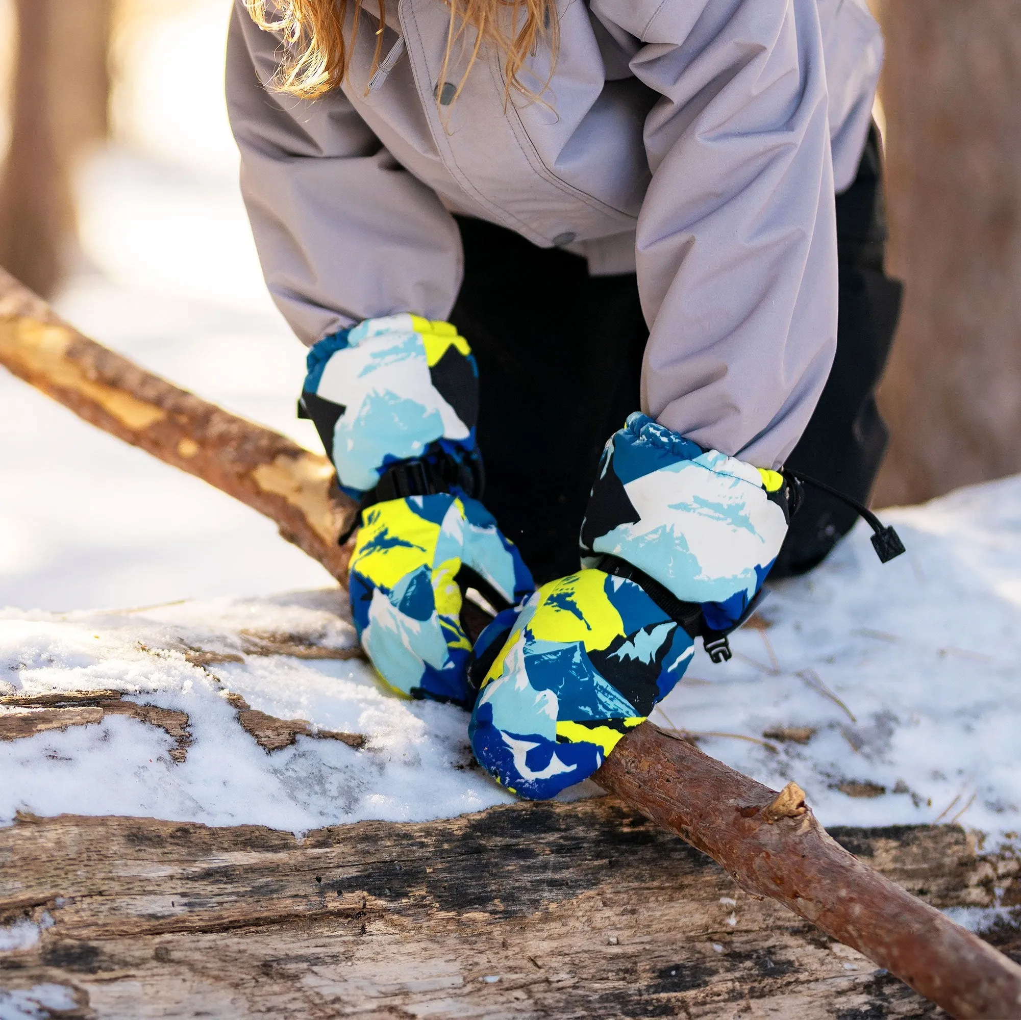 Toasty-Dry Waterproof Snow Mitten: Neon Peaks